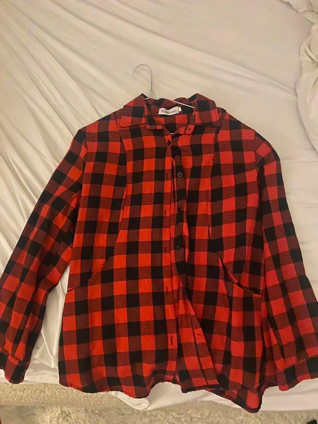 Preloved Women's Shirt - Red/Black - 10 on Productcaster.