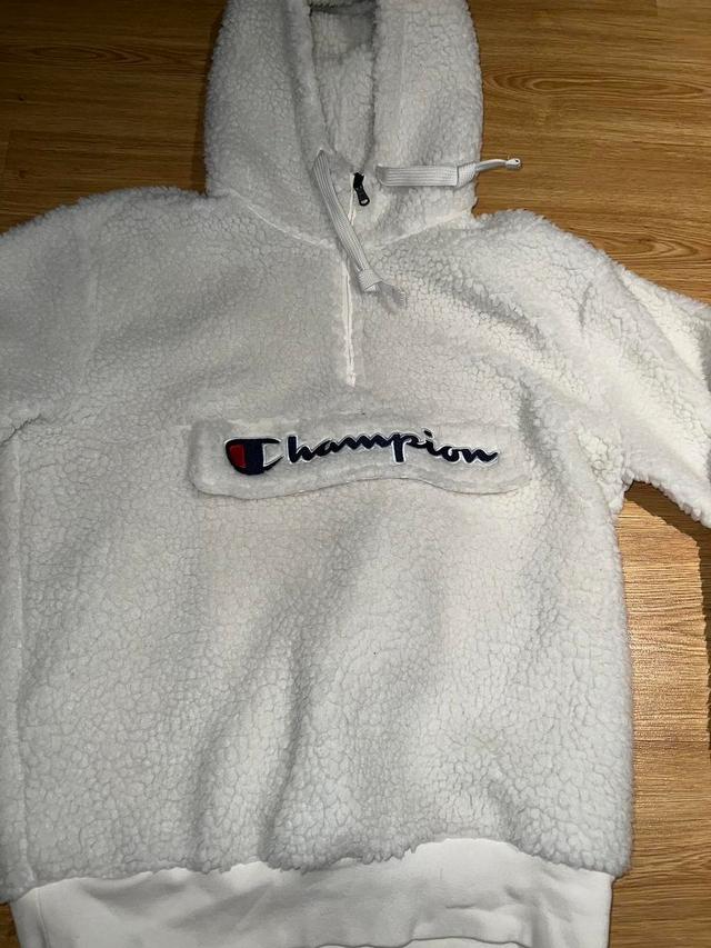 Champion Men's Hoodie - White - L on Productcaster.