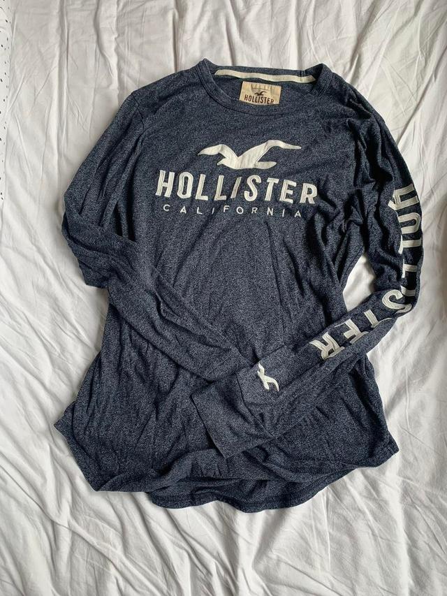 Hollister Co. Women's T-shirt - Navy/Grey - M on Productcaster.