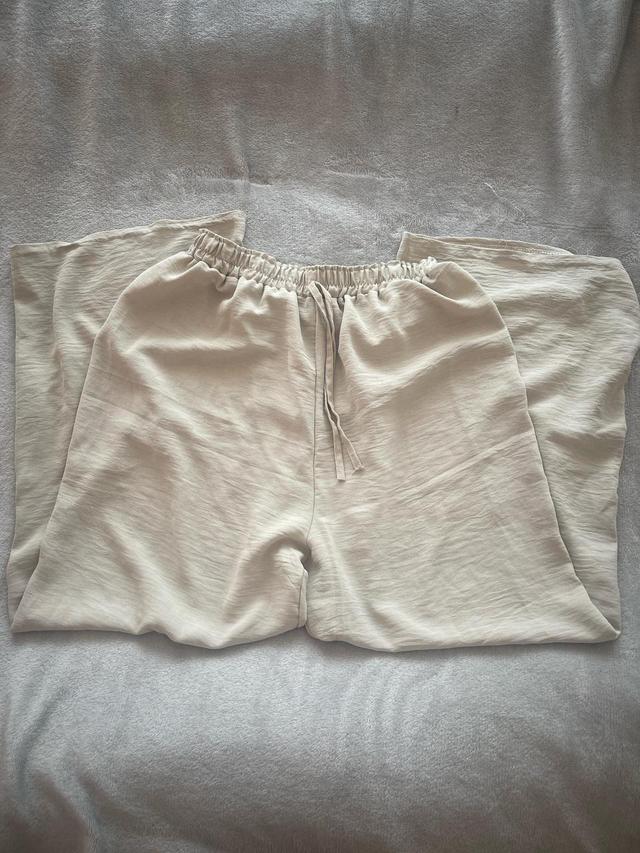 Preloved Women's Wide leg Trousers - Cream - One size on Productcaster.