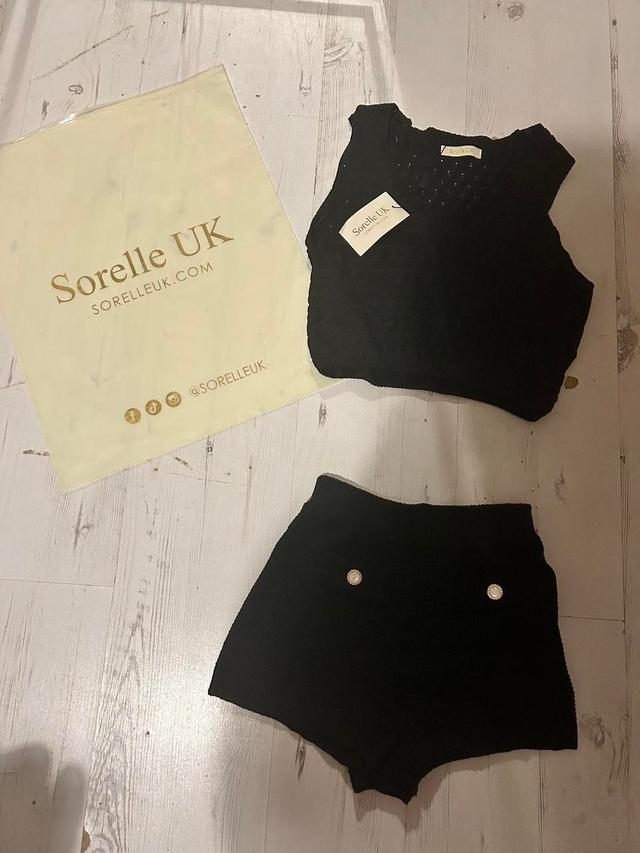 Sorelle UK Women's Top - Black/Gold - 6 on Productcaster.