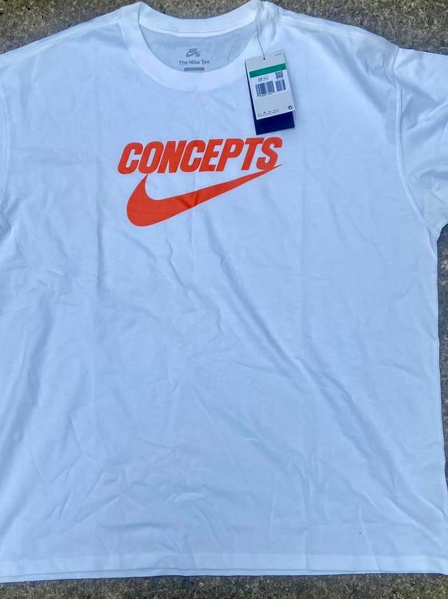 Nike Men's T-shirt - White/Orange - XL on Productcaster.