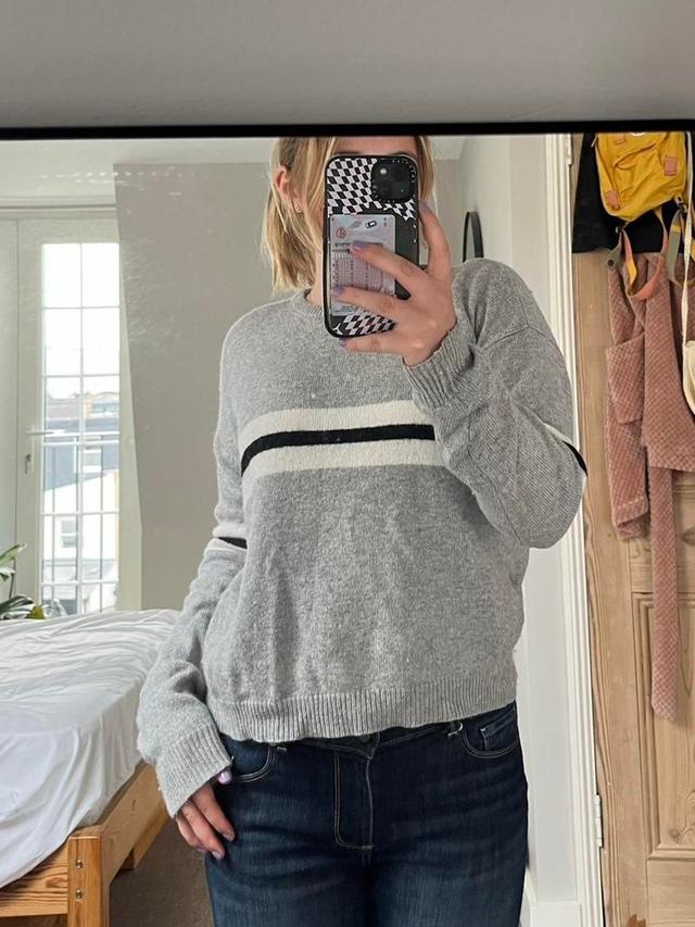 Brandy Melville Women's Jumper - Grey - One size on Productcaster.