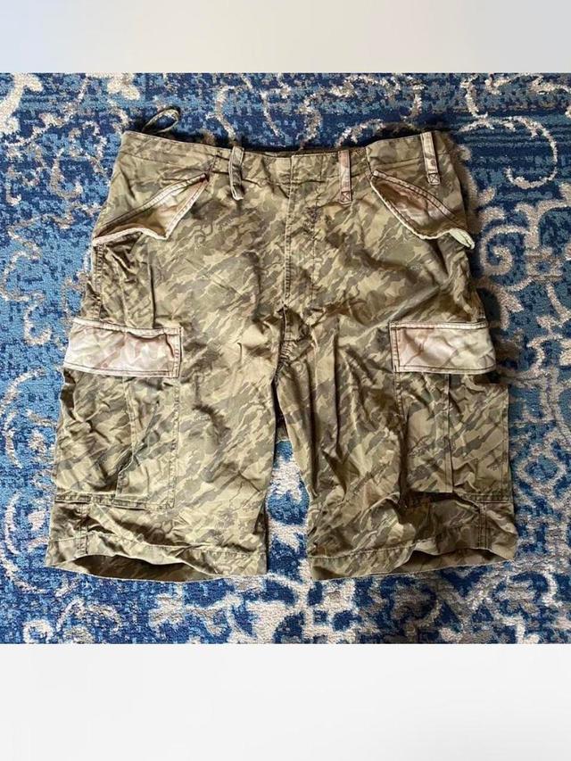 Maharishi Men's Shorts - Multi/Khaki - 35" on Productcaster.