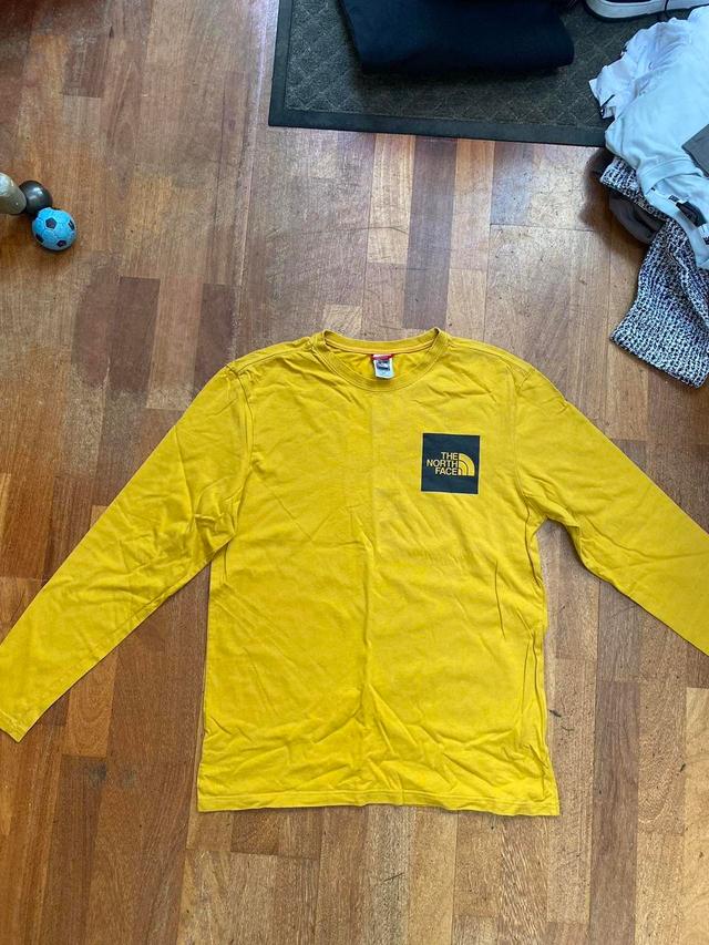 The North Face Men's T-shirt - Yellow - M on Productcaster.