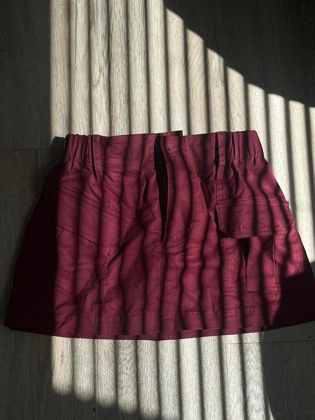 Luxe to Kill Women's Skirt - Burgundy - UK 6 on Productcaster.