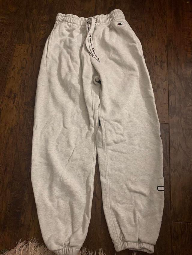 Champion Women's Sweatpants - Grey - XS on Productcaster.