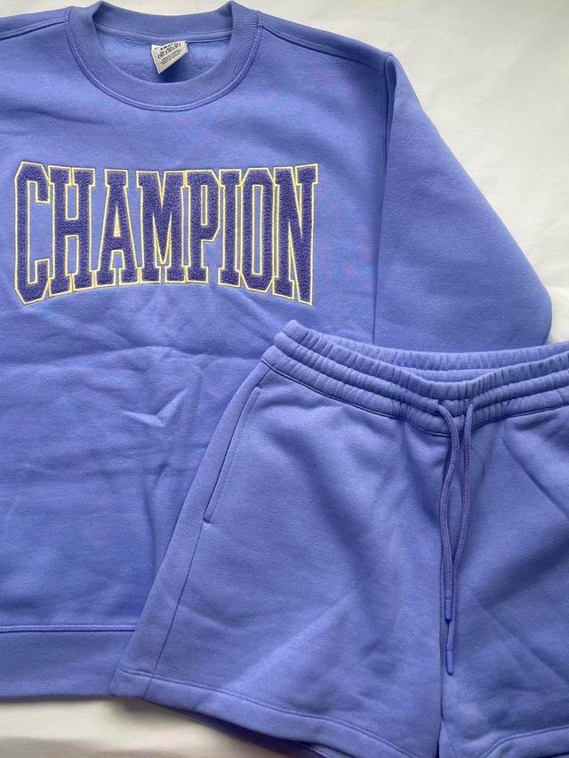 Champion Women's Sweatshirt - Purple - S on Productcaster.