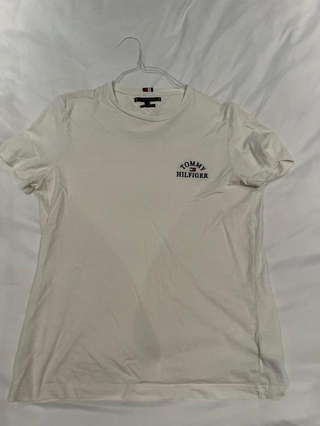 Tommy Hilfiger Men's T-shirt - White - M on Productcaster.