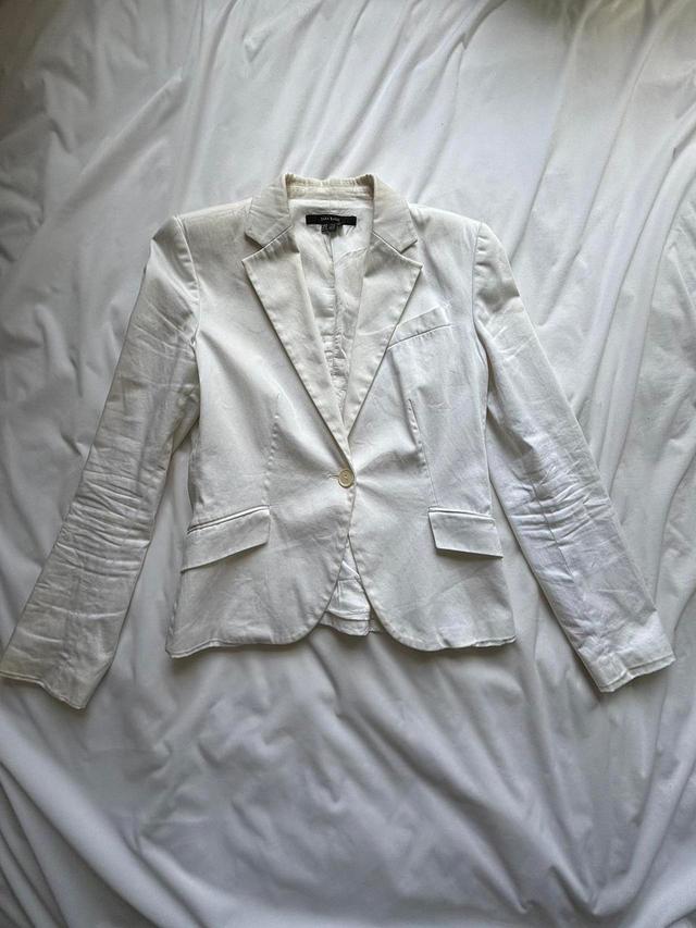 Zara Women's Tailored jacket - White - M on Productcaster.