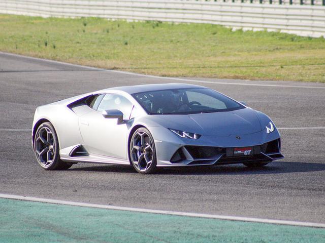 Smartbox - 3 giri di pista in Lamborghini Huracán EVO e video ricordo - Cofanetti Regalo Sport e Svago on Productcaster.