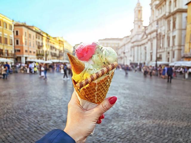 Emozione3 - Alla romana: 1 street food tour per le vie di Roma - Cofanetti Regalo Gourmet on Productcaster.