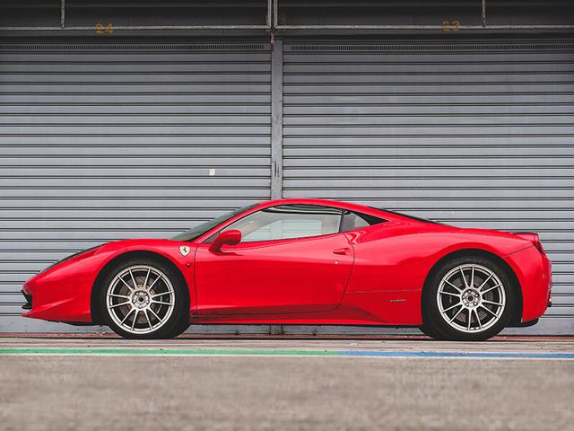 Smartbox - Supercar in pista: 1 giro alla guida di una Ferrari 458 Italia al Red Bull Ring - Cofanetti Regalo Sport e Svago on Productcaster.