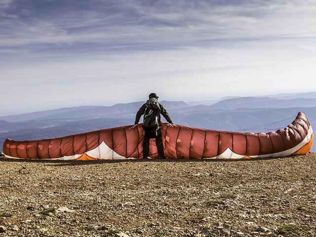 Smartbox - Iniciación al parapente de 2 días en Madrid para 2 personas - Aventura on Productcaster.