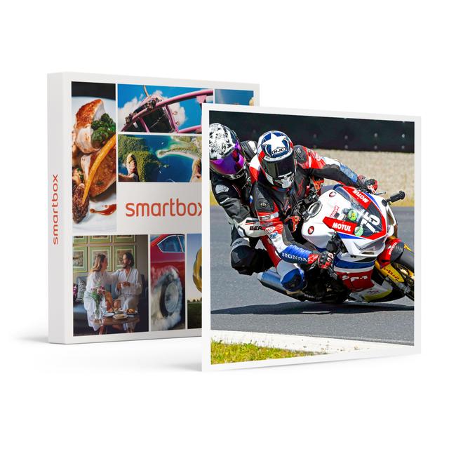 Smartbox Stage de pilotage moto : 1 journée sur le circuit d'Alès en KAWASAKI - Coffret cadeau, box cadeau on Productcaster.