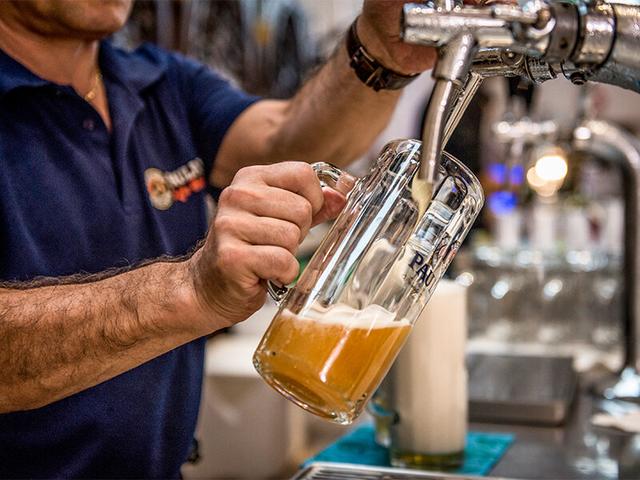 Smartbox - Birra artigianale a Faenza: visita al birrificio Casa Spadoni con degustazione e pizza - Cofanetti Regalo Gourmet on Productcaster.