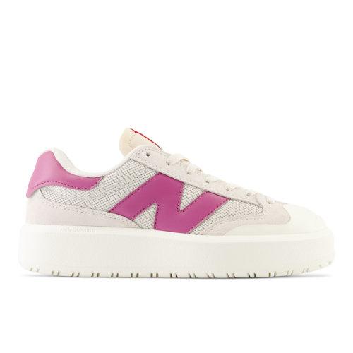 New Balance Homme CT302 en Beige/Rouge, Suede/Mesh, Taille 44 Large on Productcaster.