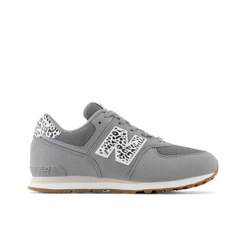 New Balance Kids' 574 in Grau/Weiß/Schwarz, Leather, Größe 38.5 on Productcaster.