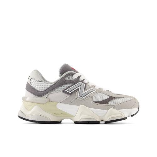 New Balance Niños 9060 en Gris, Synthetic, Talla 35.5 on Productcaster.