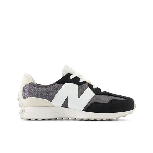 New Balance Enfant 327 en Black/Beige, Synthetic, Taille 36 on Productcaster.