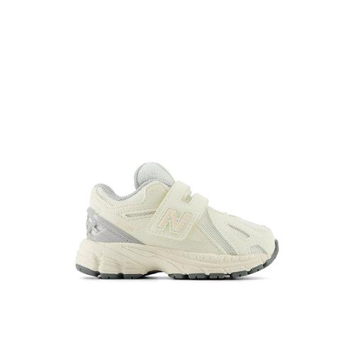 New Balance Kinder 1906 HOOK & LOOP in Beige/Pink, Synthetic, Größe 27.5 on Productcaster.