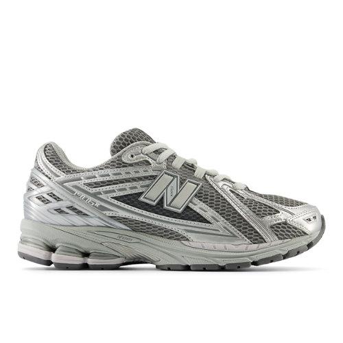 New Balance Hombre 1906R in Gris, Synthetic, Talla 39.5 on Productcaster.