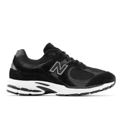 New Balance Homme 2002R en Black/Noir/Grey/Gris/White/blanc, Suede/Mesh, Taille 38 on Productcaster.