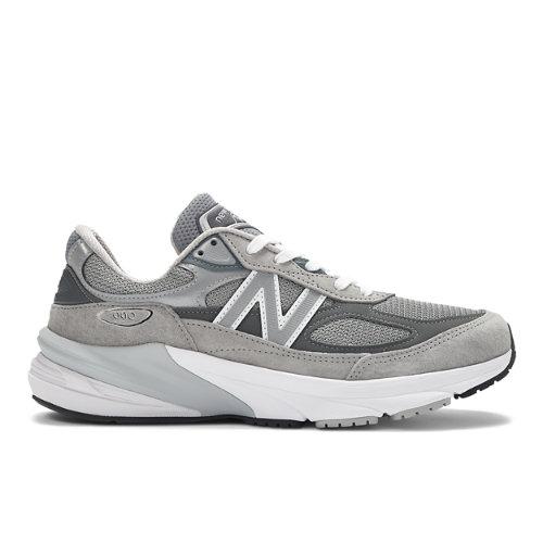 New Balance Hombre Made in USA 990v6 in Gris/Gris, Suede/Mesh, Talla 44 on Productcaster.