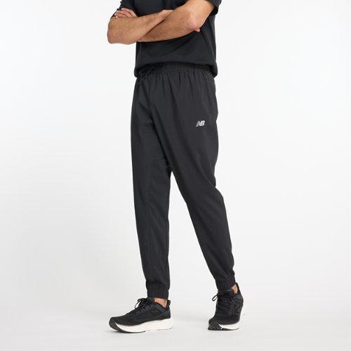 New Balance Mænd Sport Essentials Woven Jogger i Black Polywoven, Størrelse Medium on Productcaster.