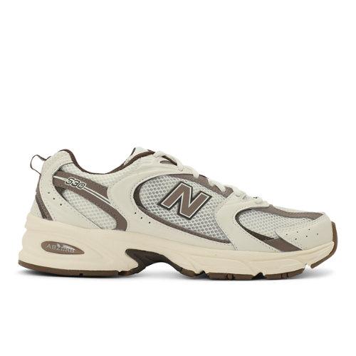 New Balance Unisex 530 Sneakers in Beige/Braun, Synthetic, Größe 42 on Productcaster.