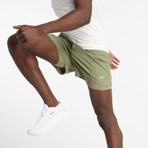 New Balance Uomo AC Lined Short 5" in Verde, Polywoven, Taglia M on Productcaster.