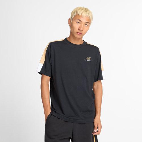 New Balance Men's Classics Graphic T-Shirt in Black Cotton, size Large on Productcaster.