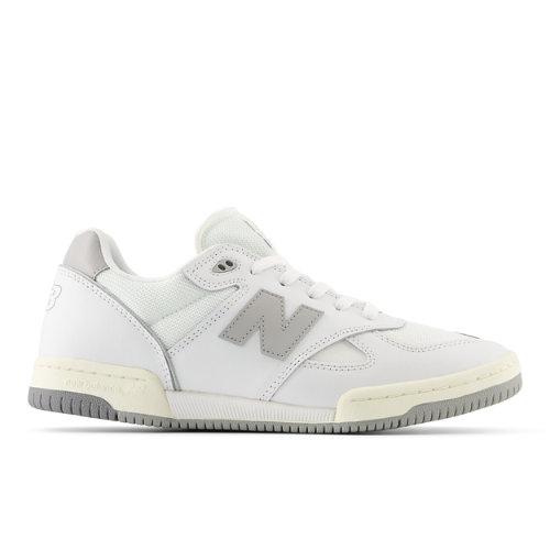 New Balance Homme NB Numeric Tom Knox 600 en Blanc/Gris, Suede/Mesh, Taille 44.5 Large - Nouvelle on Productcaster.