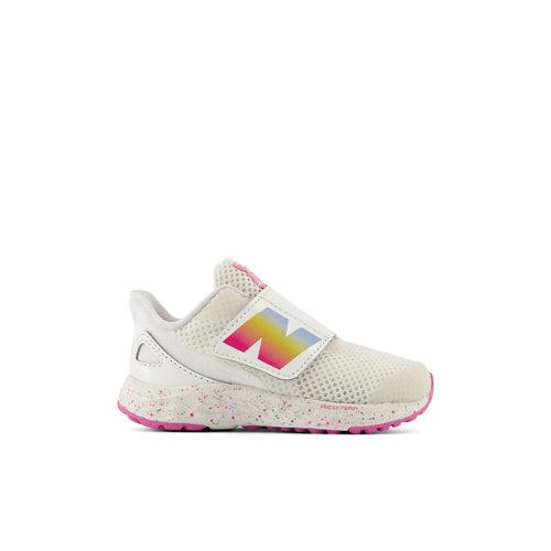 New Balance Kinder Fresh Foam Arishi v4 Hook and Loop Laufschuhe in White/Purple/Pink, Synthetic, Größe 23 on Productcaster.