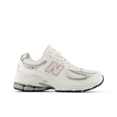 New Balance Niños 2002 en Blanca/Rosa, Synthetic, Talla 34.5 on Productcaster.