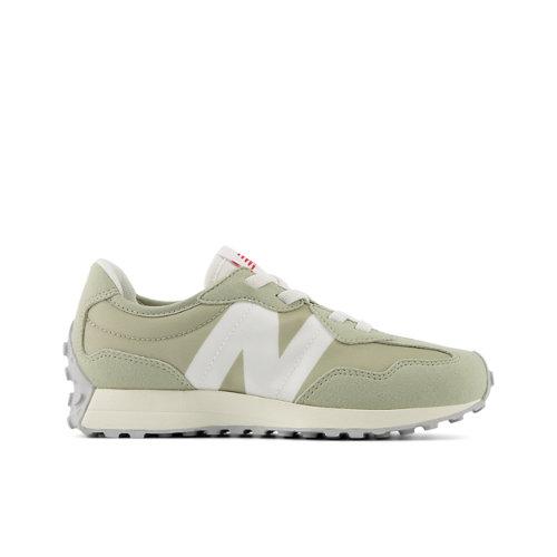 New Balance Criança 327 in Verde, Synthetic, Tamanho 32.5 on Productcaster.