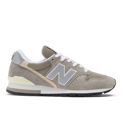 New Balance Unisex Made in USA 996 Core in Grigio, Leather, Taglia 45 on Productcaster.