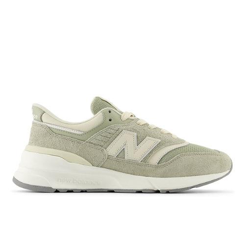 New Balance Unisex 997R in Verde, Suede/Mesh, Tamanho 44.5 on Productcaster.