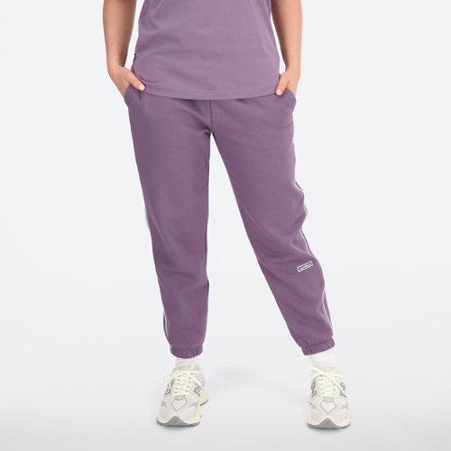 New Balance Damen Essentials Brushed Back Fleece Pant in Violett, Cotton Fleece, Größe XS on Productcaster.