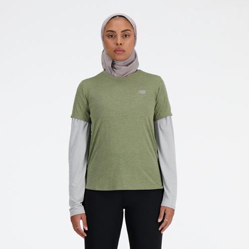 New Balance Women's Athletics T-Shirt in Green Poly Knit, size Medium on Productcaster.