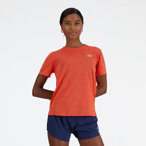 New Balance Femme Athletics T-Shirt en Red, Poly Knit, Taille S on Productcaster.