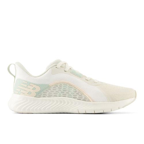 New Balance Femme DynaSoft Beaya Sport en Blanc/Beige/Vert, Synthetic, Taille 37.5 on Productcaster.