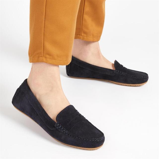 Jones Bootmaker - Women's Penelopie Leather Moccasins - Navy - Size 7 on Productcaster.