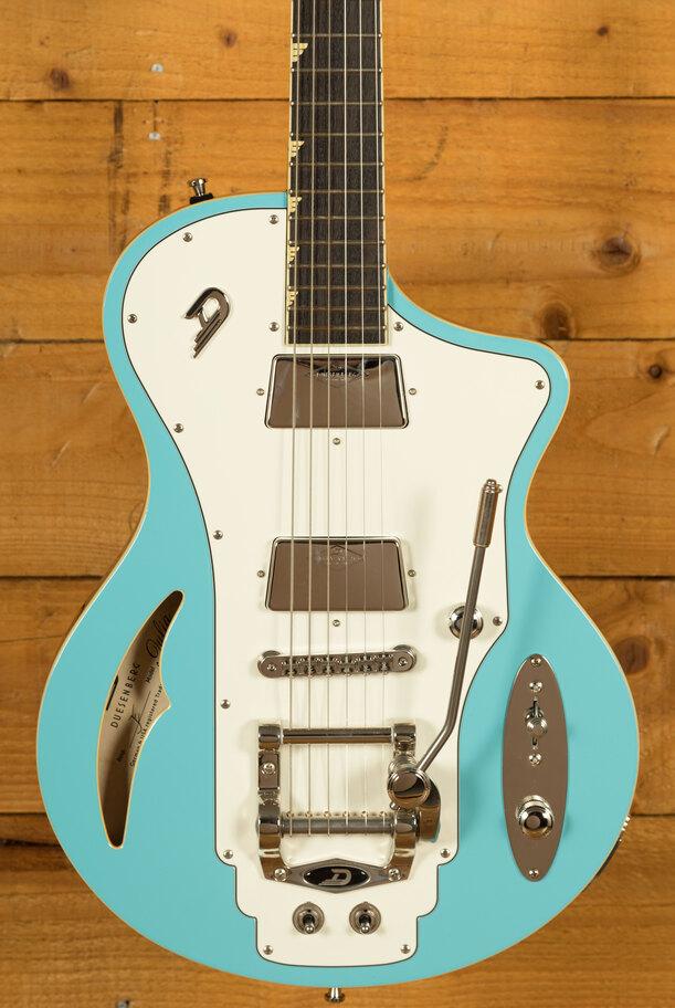 Duesenberg Chambered Guitars | Julia - Narvik Blue - 210398 on Productcaster.