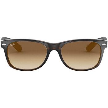 Zonnebril Ray-ban Occhiali da Sole New Wayfarer RB2132 710/51 on Productcaster.