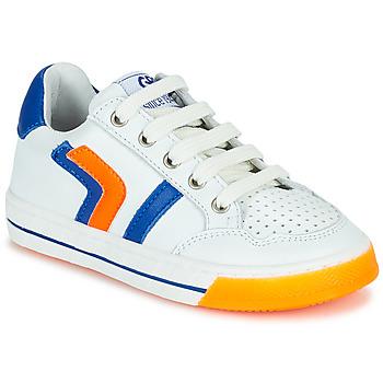 Lage Sneakers GBB PIERROT on Productcaster.