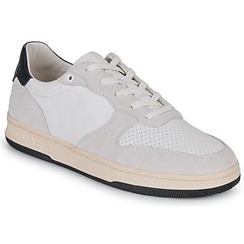 Lage Sneakers Clae MALONE on Productcaster.