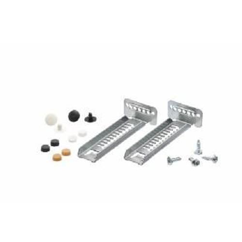 Kit De Fixation De Plinthe Lave Vaisselle Bosch Sbv58m50eu on Productcaster.