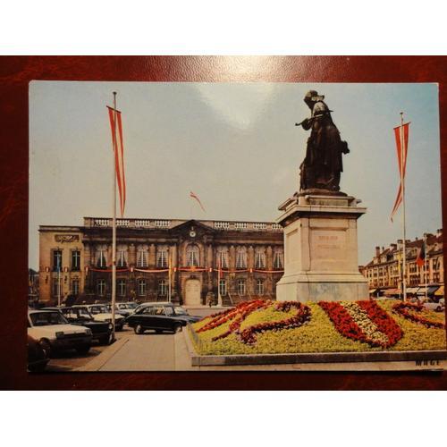 Beauvais, Place Et Statue Jeanne Hachette Et H.D.V. on Productcaster.