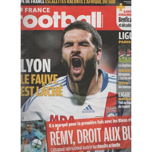 France Football N° 3367 : Lyon : Le Fauve Est Laché on Productcaster.